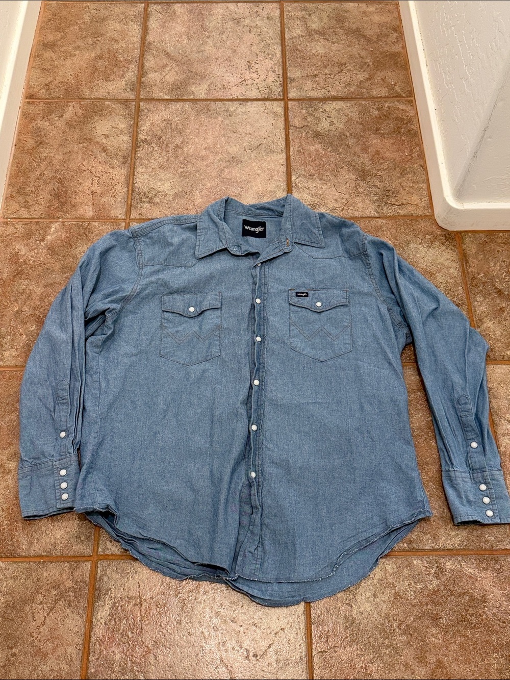 Wrangler Light Blue Denim Pearl Snap Button-Front Western Shirt